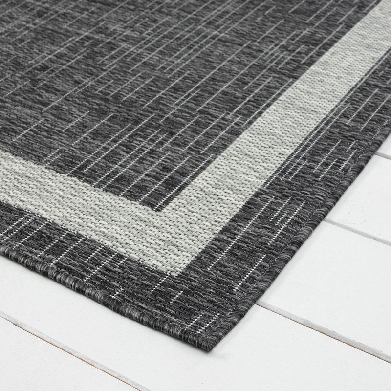 Outward Shadow Rug