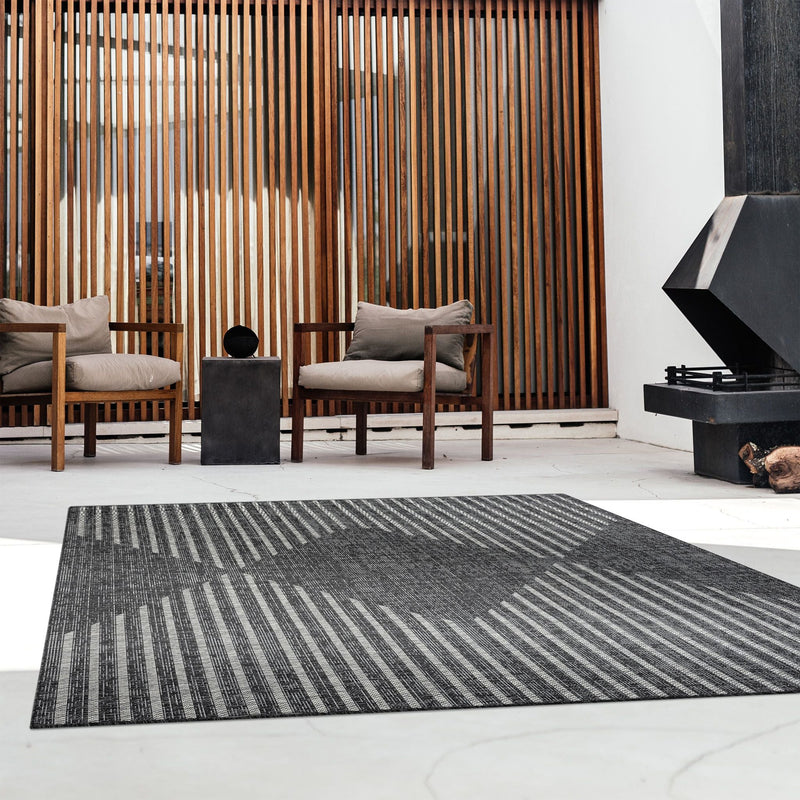 Outward Ebony Rug